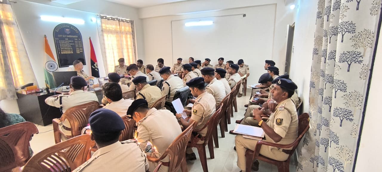 दरभंगा में अपराध पर सख्ती, नगर SP ने थानों को दिए सख्त निर्देश