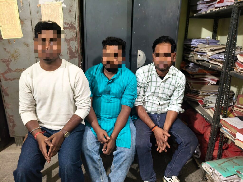 दरभंगा पुलिस का बड़ा एक्शन | शराब, वारंटी और वांछित अपराधियों की गिरफ्तारी दरभंगा पुलिस का बड़ा एक्शन | शराब, वारंटी और वांछित अपराधियों की गिरफ्तारी