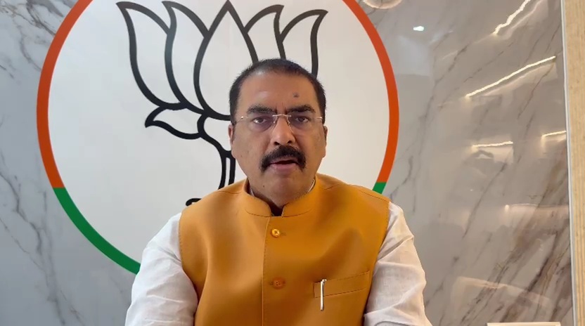 दरभंगा से बेंगलुरु के लिए सीधी उड़ान शुरू दरभंगा से बेंगलुरु के लिए सीधी उड़ान शुरू
