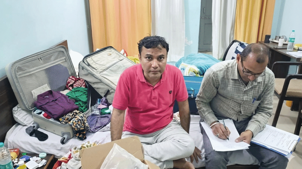 🚨 4.11 करोड़ DA केस: शिवहर DDC बृजेश कुमार सस्पेंड, पत्नी के नाम 2.26 करोड़ की संपत्ति उजागर