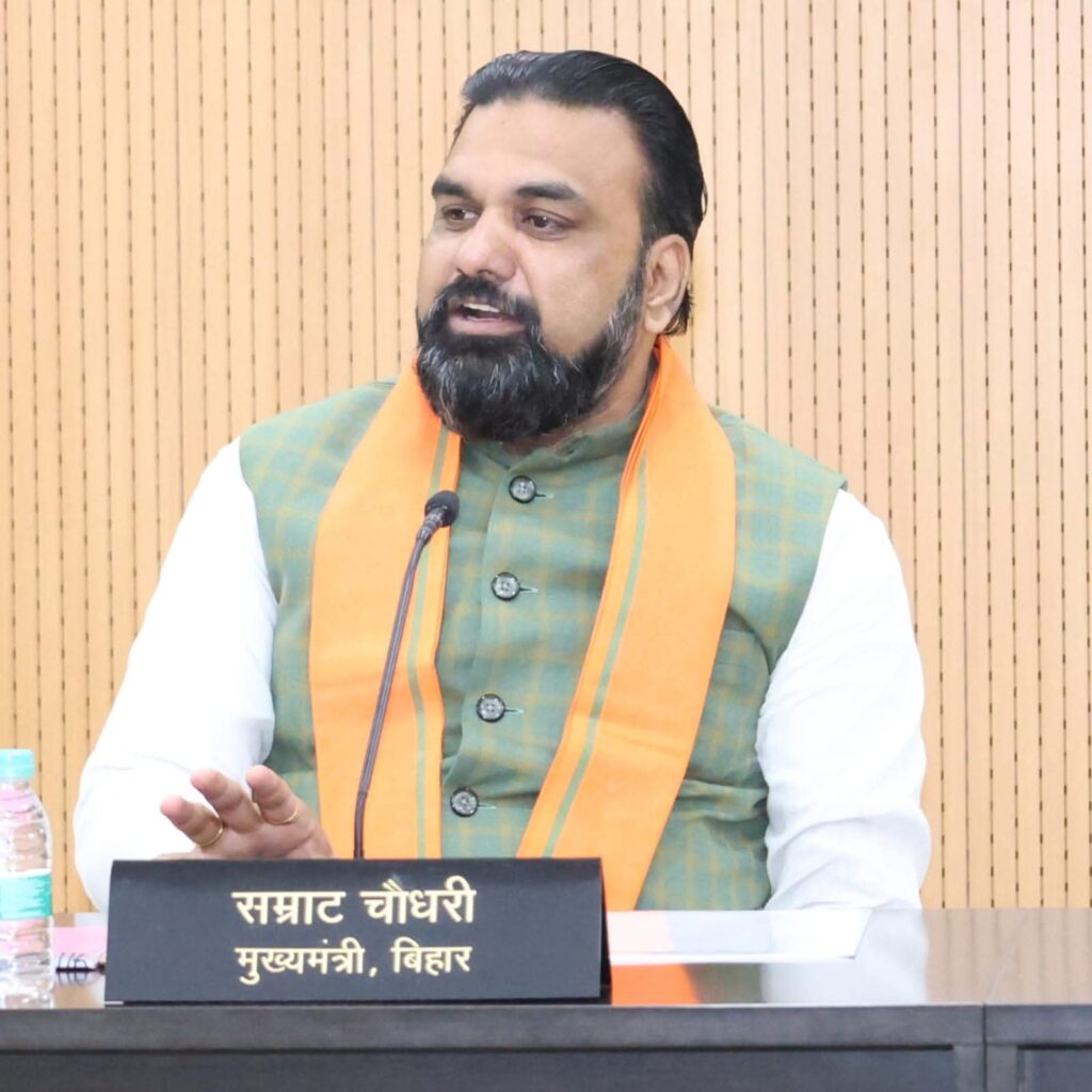 बिहार में 5 साल में 1 लाख शिक्षकों की बहाली हर साल जुलाई में निकलेगा भर्ती विज्ञापन