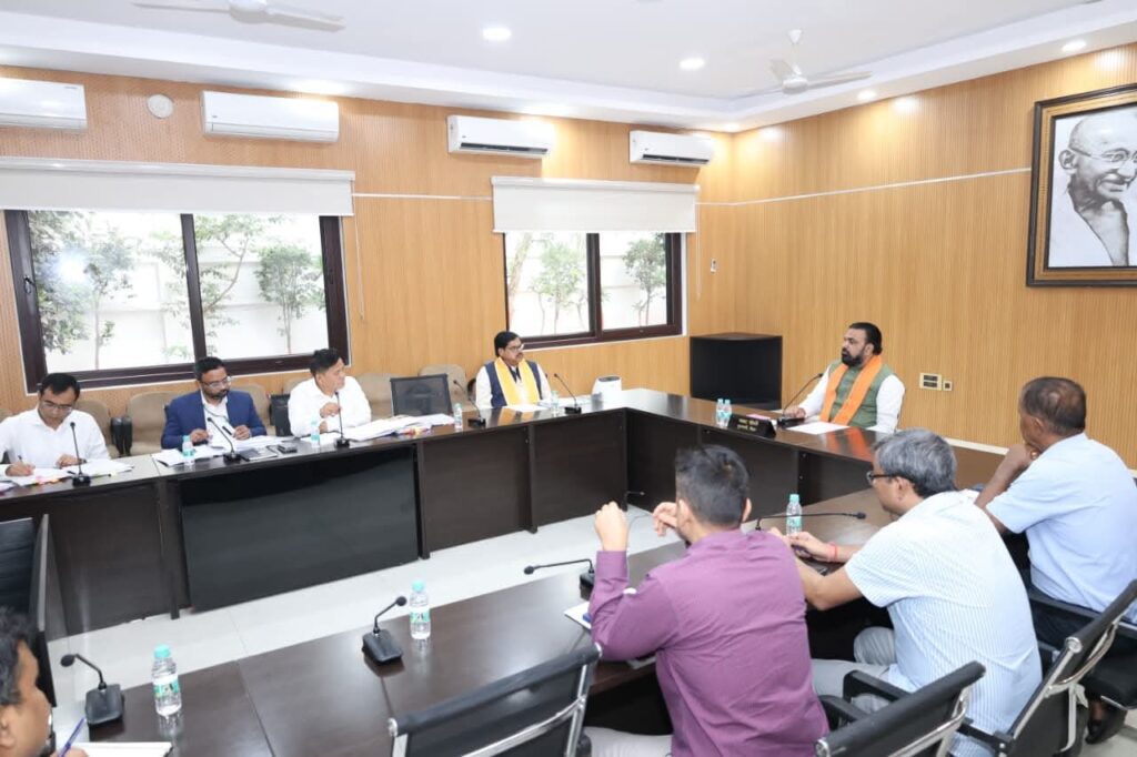 बिहार में 5 साल में 1 लाख शिक्षकों की बहाली हर साल जुलाई में निकलेगा भर्ती विज्ञापन