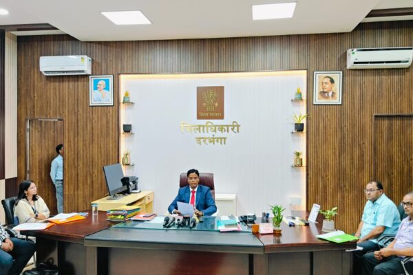 🔥 जनगणना 2027: स्व-गणना में दरभंगा टॉप-3 में