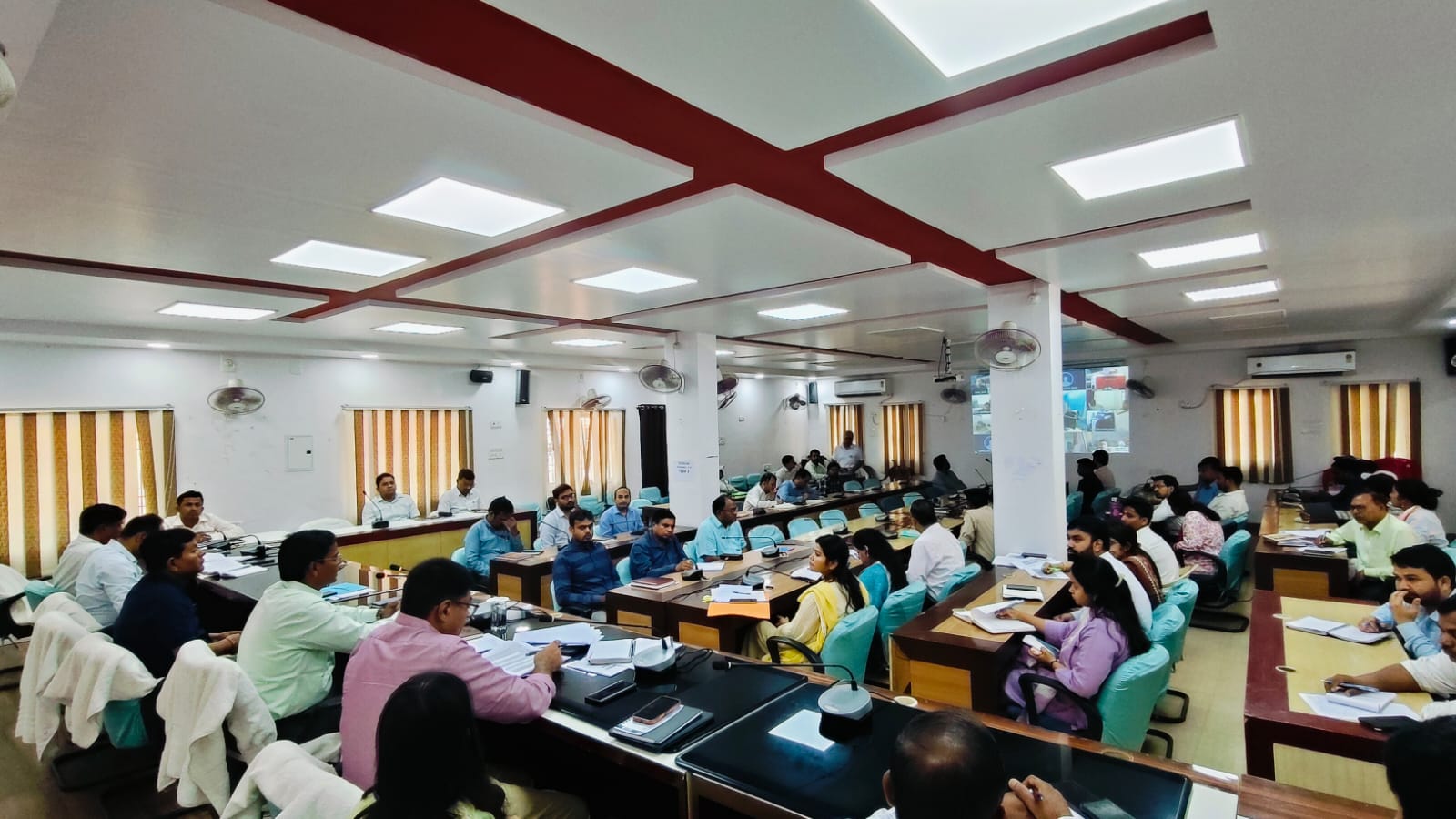 🚨 दरभंगा में प्रशासन सख्त, जनता की समस्या अब तुरंत हल