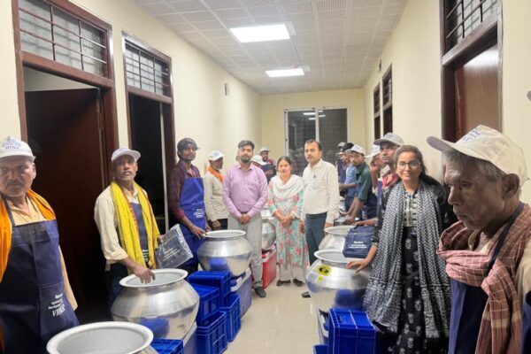 🚨 दरभंगा में मछुआरों को बड़ी सौगात, किट और जाल का वितरण