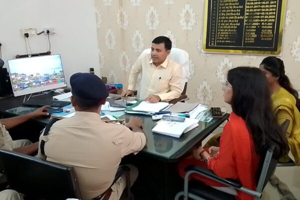 9 मई की लोक अदालत के लिए प्रशासन अलर्ट ट्रैफिक चालान निष्पादन हेतु 13 काउंटर तैयार
