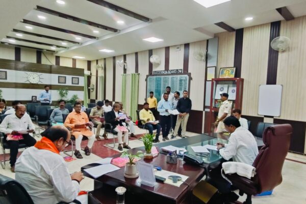 🚨 दरभंगा में SC/ST अत्याचार मामलों पर बड़ी बैठक, 1.25 करोड़ मुआवजा भुगतान को मंजूरी