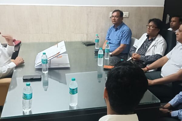 🚨 डीएमसीएच सुपर स्पेशलिटी अस्पताल पहुंचे आयुक्त, मरीजों की सुविधाओं को लेकर दिखे सख्त