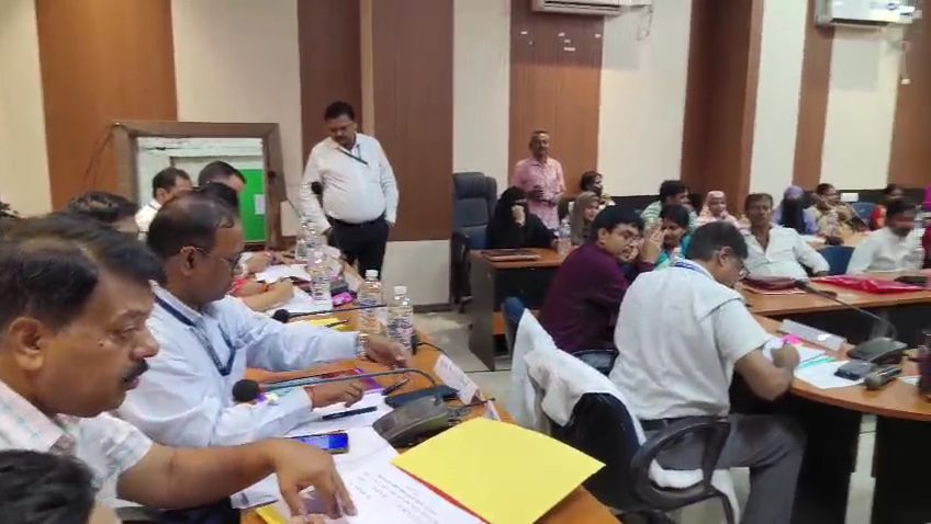 सशक्त स्थायी समिति चुनाव प्रशासन की निगरानी में सम्पन्न, महापौर गुट की बड़ी जीत सशक्त स्थायी समिति चुनाव प्रशासन की निगरानी में सम्पन्न, महापौर गुट की बड़ी जीत