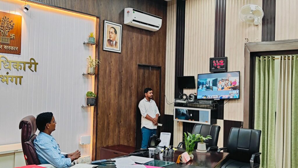 मुहर्रम पर्व को लेकर डीएम-एसएसपी की समीक्षा बैठक, सुरक्षा व्यवस्था सुदृढ़ करने के निर्देश मुहर्रम पर्व को लेकर डीएम-एसएसपी की समीक्षा बैठक, सुरक्षा व्यवस्था सुदृढ़ करने के निर्देश