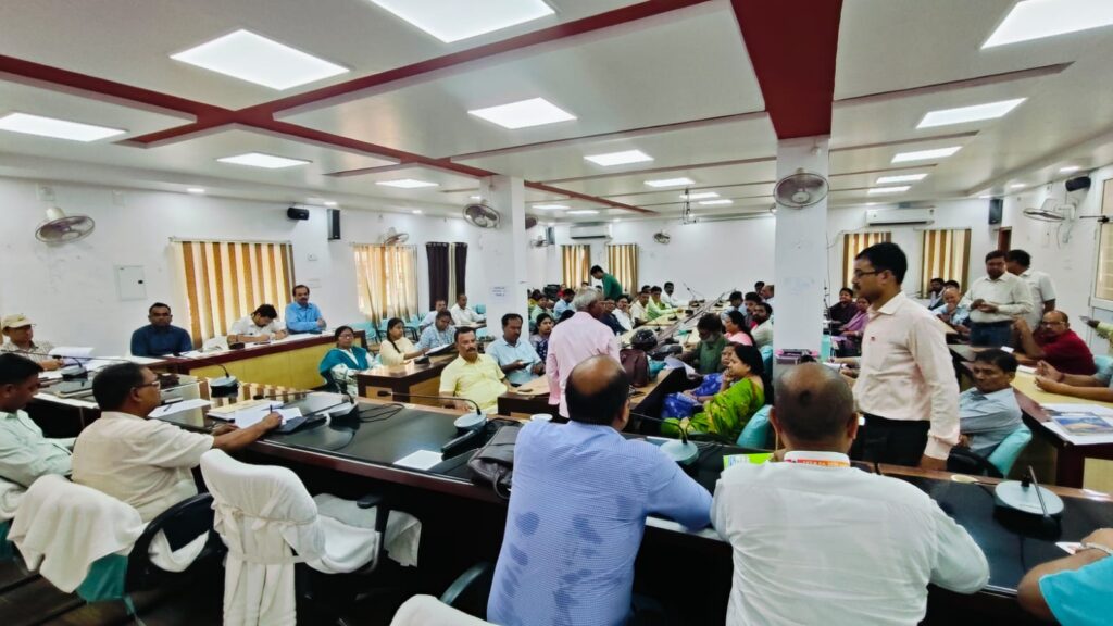 B.Ed परीक्षा को लेकर बड़ा अलर्ट! 21 केंद्रों के 100 मीटर दायरे में निषेधाज्ञा लागू B.Ed परीक्षा को लेकर बड़ा अलर्ट! 21 केंद्रों के 100 मीटर दायरे में निषेधाज्ञा लागू