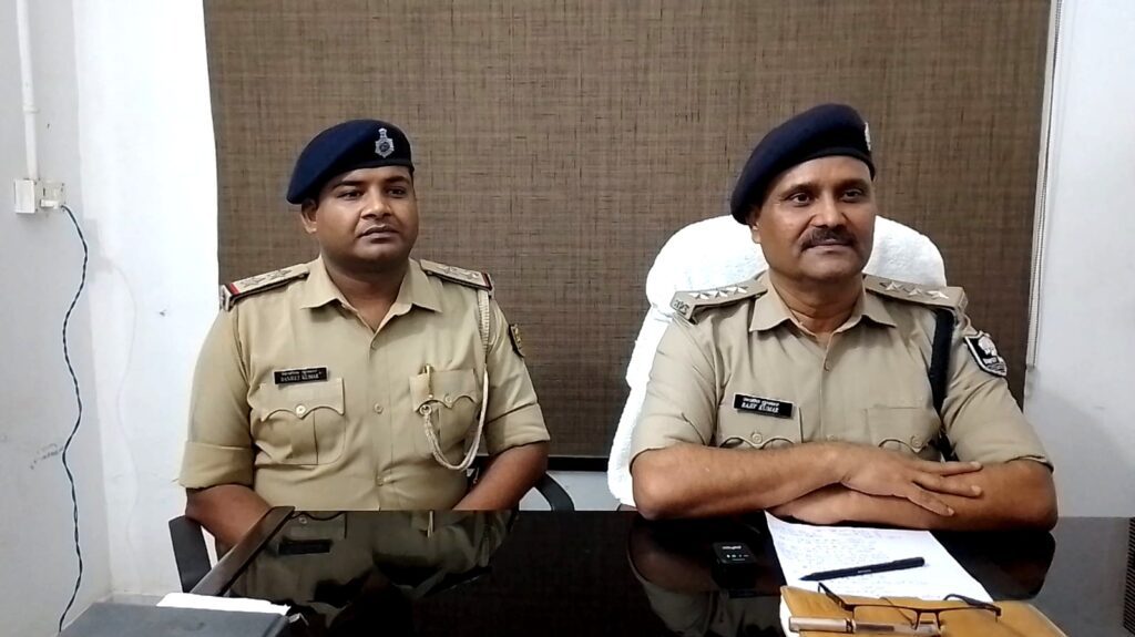 दरभंगा में यामाहा एजेंसी मैनेजर हत्या कांड में बड़ी कार्रवाई, एक आरोपी गिरफ्तार दरभंगा में यामाहा एजेंसी मैनेजर हत्या कांड में बड़ी कार्रवाई, एक आरोपी गिरफ्तार