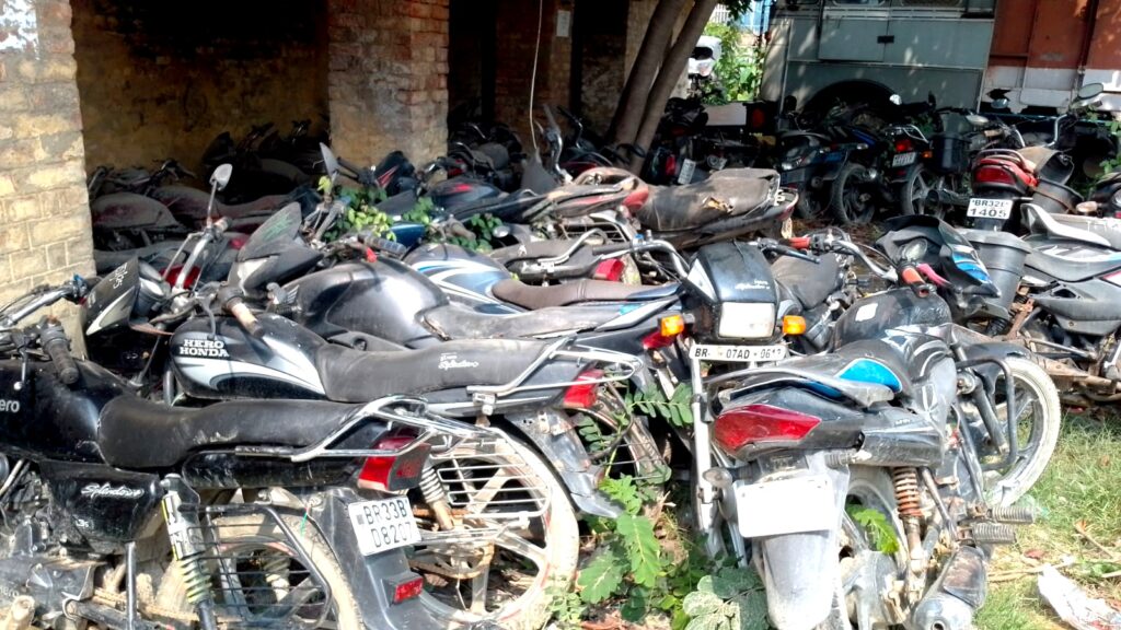 दरभंगा में 44 जब्त वाहनों की होगी नीलामी, 18 जून तक करें आवेदन