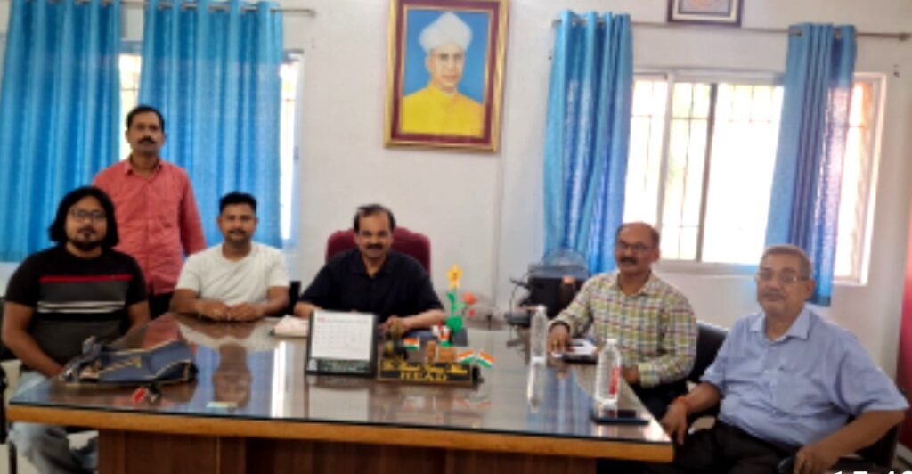 LNMU में 15 जून को स्वैच्छिक रक्तदान शिविर, रक्तदाताओं को मिलेगा डोनर कार्ड और प्रमाण पत्र LNMU में 15 जून को स्वैच्छिक रक्तदान शिविर, रक्तदाताओं को मिलेगा डोनर कार्ड और प्रमाण पत्र