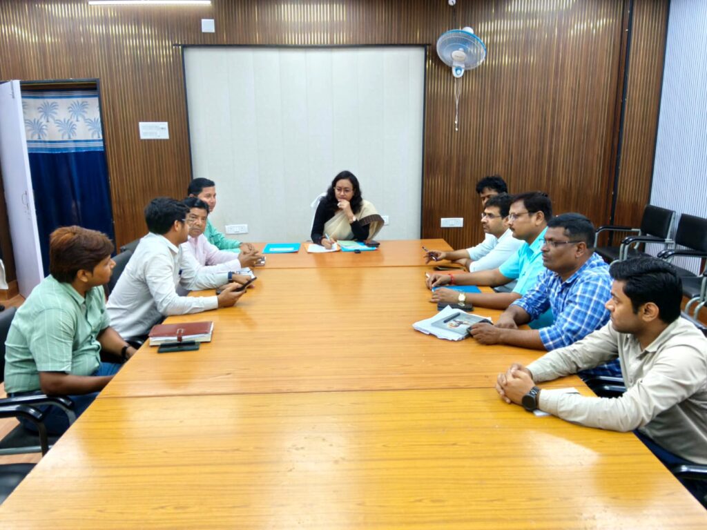 राष्ट्रीय लोक अदालत की तैयारी तेज, ग्राम कचहरियों में लंबित मामलों के निपटारे पर जोर राष्ट्रीय लोक अदालत की तैयारी तेज, ग्राम कचहरियों में लंबित मामलों के निपटारे पर जोर