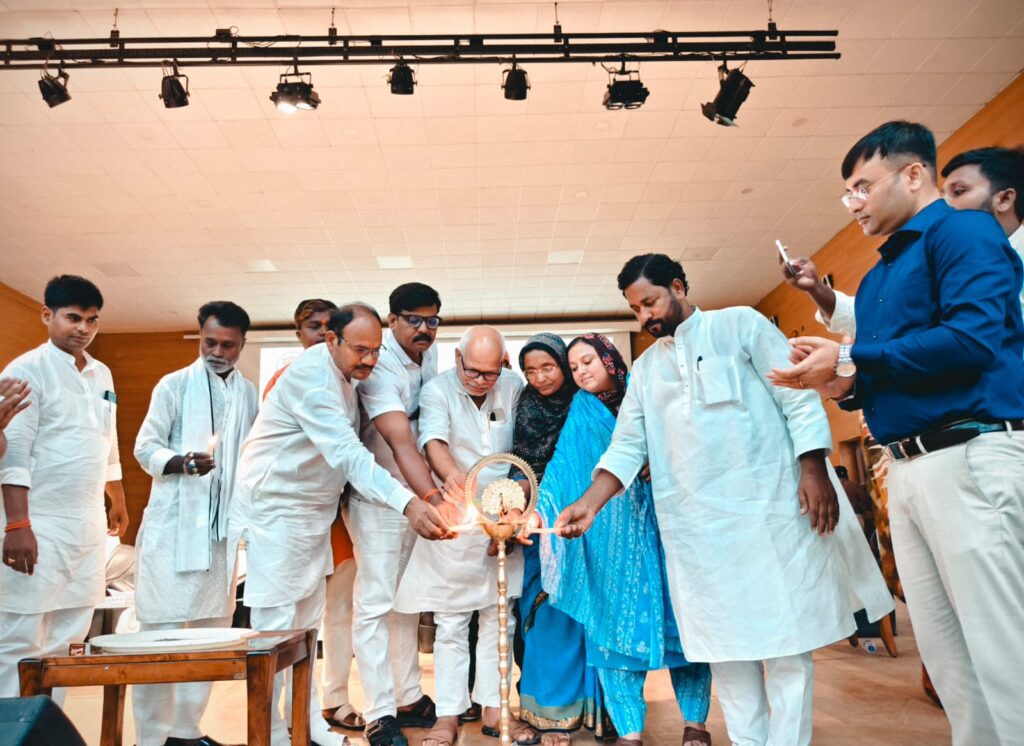 दरभंगा में ठोस अपशिष्ट प्रबंधन नियम-2026 पर कार्यशाला, स्वच्छ शहर बनाने का लिया संकल्प दरभंगा में ठोस अपशिष्ट प्रबंधन नियम-2026 पर कार्यशाला, स्वच्छ शहर बनाने का लिया संकल्प