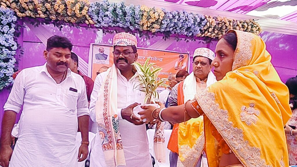 पंचायत विकास दिवस पर ग्राम स्वराज और महिला सशक्तिकरण का संदेश, हायाघाट में हुआ भव्य आयोजन पंचायत विकास दिवस पर ग्राम स्वराज और महिला सशक्तिकरण का संदेश, हायाघाट में हुआ भव्य आयोजन