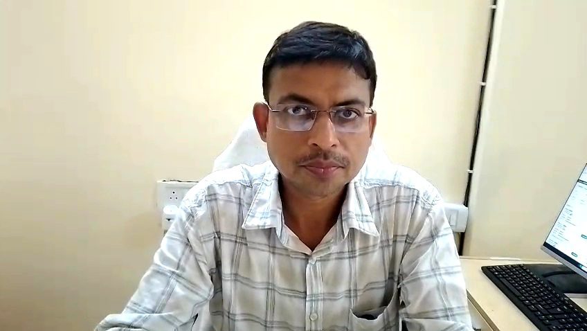 दरभंगा में 702 लीटर से अधिक जब्त शराब का विनष्टीकरण, मद्य निषेध विभाग की बड़ी कार्रवाई