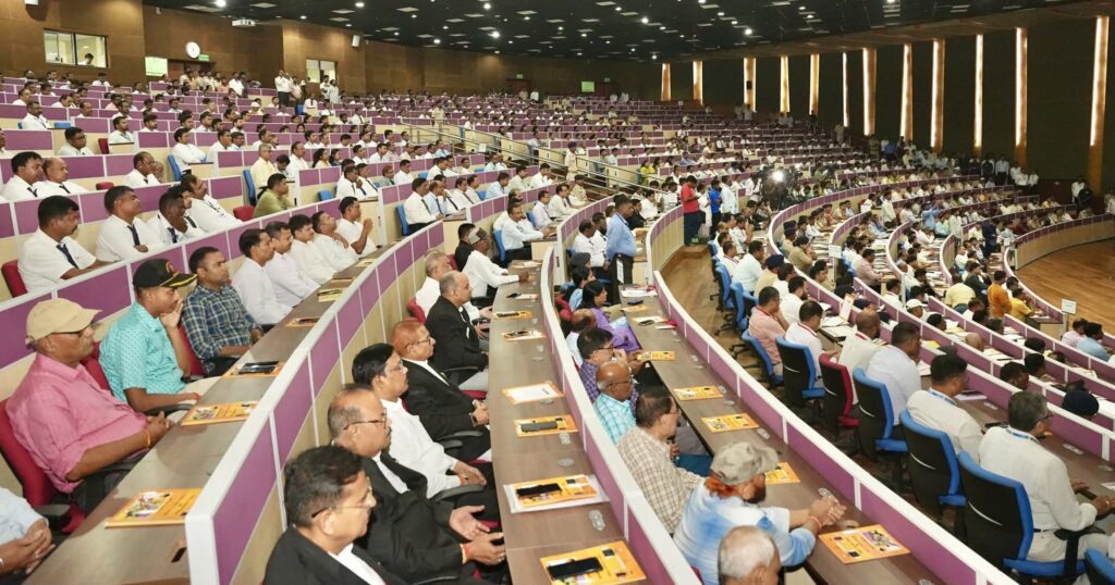 बिहार में भ्रष्टाचार पर बड़ा प्रहार, संपत्ति जब्त कर खोले जाएंगे स्कूल बिहार में भ्रष्टाचार पर बड़ा प्रहार, संपत्ति जब्त कर खोले जाएंगे स्कूल