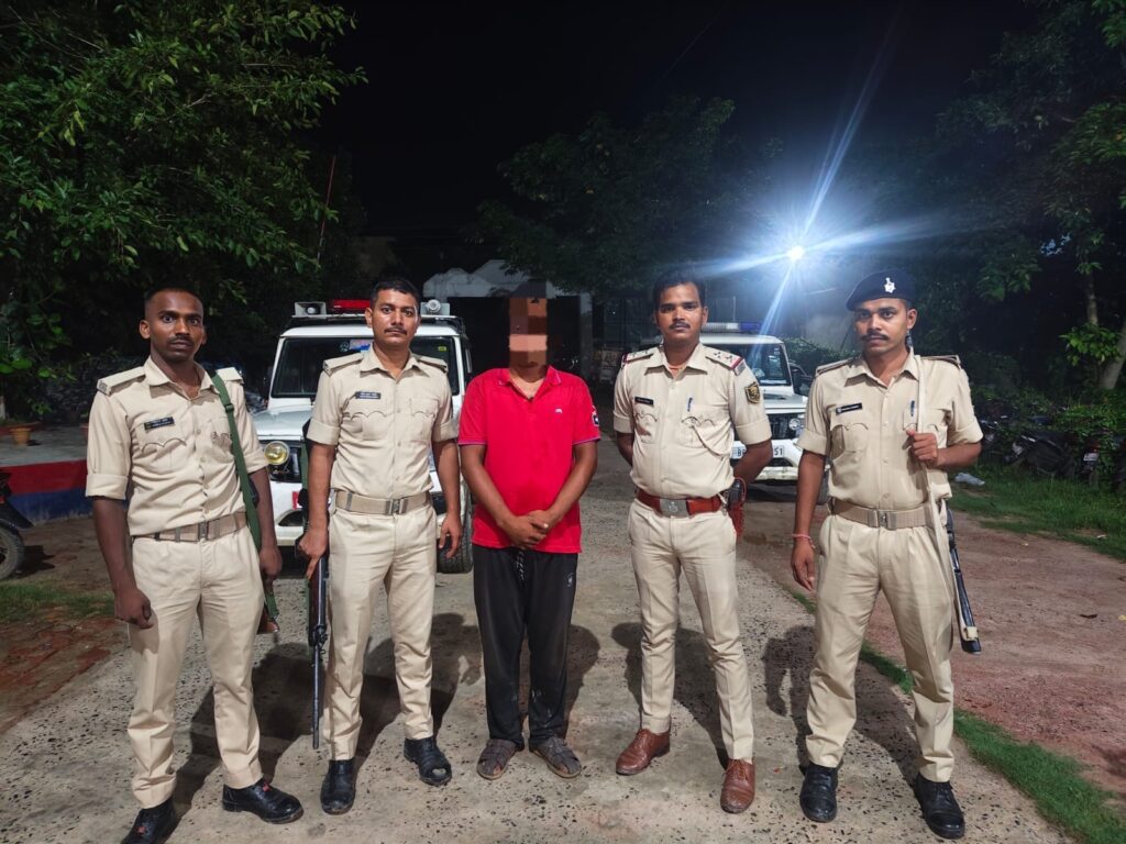 दरभंगा पुलिस का ताबड़तोड़ एक्शन: 6 आरोपी गिरफ्तार, 453 लीटर नेपाली शराब और कार जब्त, कुर्की-जब्ती की कार्रवाई