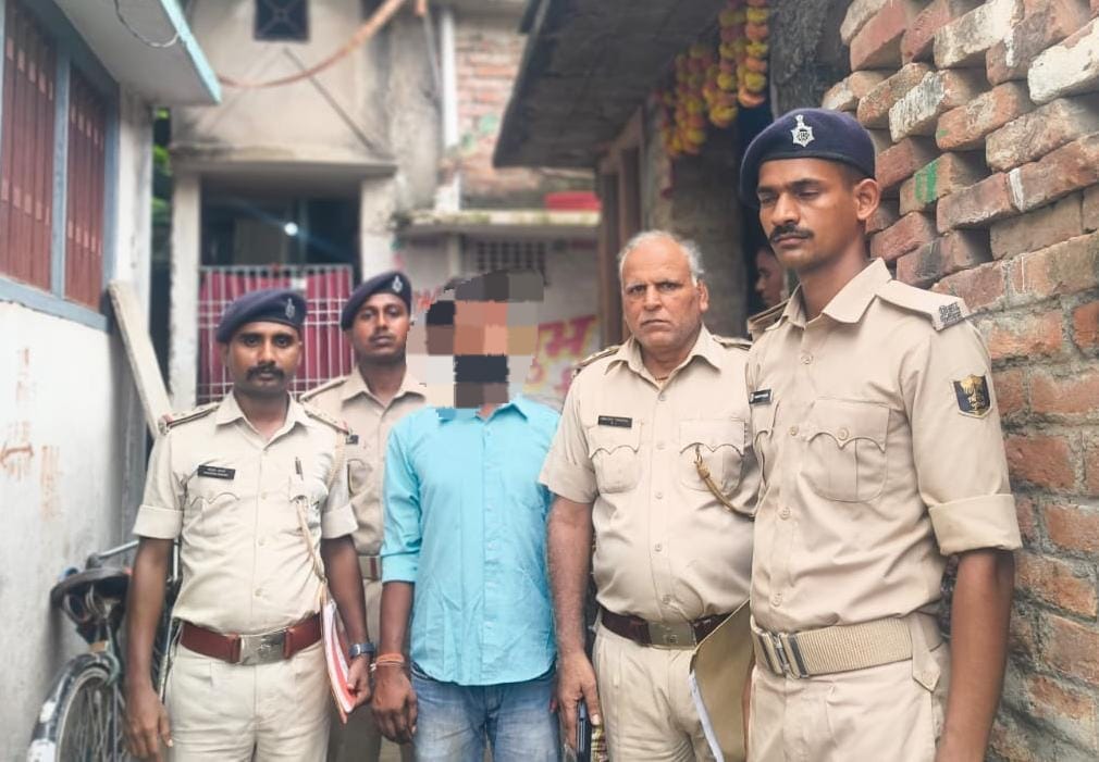 Darbhanga Police Report: 24 घंटे में 11 गिरफ्तार, ₹4.53 लाख जुर्माना Darbhanga Police Report: 24 घंटे में 11 गिरफ्तार, ₹4.53 लाख जुर्माना