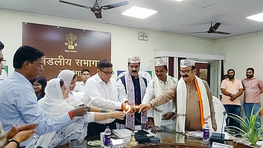 दरभंगा मास्टर प्लान 2045: सांसद बोले- उत्तर बिहार का हेल्थ, एजुकेशन और निवेश हब बनेगा शहर दरभंगा मास्टर प्लान 2045: सांसद बोले- उत्तर बिहार का हेल्थ, एजुकेशन और निवेश हब बनेगा शहर