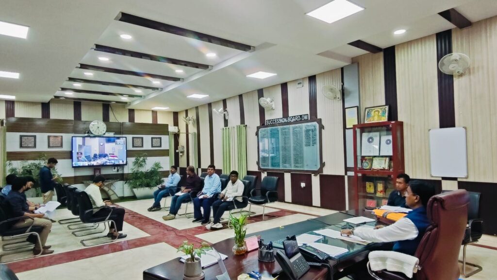 DM की सख्ती: पंचायत सरकार भवन, पेंशन और राशन कार्ड कार्यों में तेजी लाने के निर्देश Auto Draft