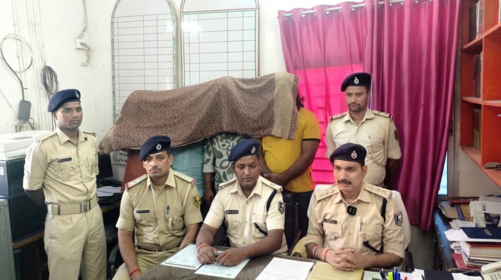 बहेड़ी गोलीकांड में पुलिस का बड़ा एक्शन, 4 आरोपी गिरफ्तार | Darbhanga Crime News बहेड़ी गोलीकांड में पुलिस का बड़ा एक्शन, 4 आरोपी गिरफ्तार | Darbhanga Crime News