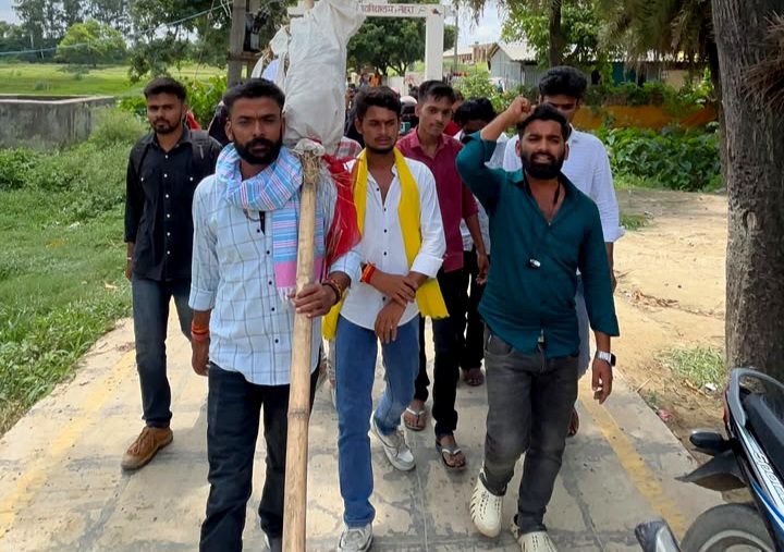 पेपर लीक पर फूटा छात्रों का गुस्सा! MSU ने शिक्षा मंत्री धर्मेंद्र प्रधान का फूंका पुतला | Darbhanga News