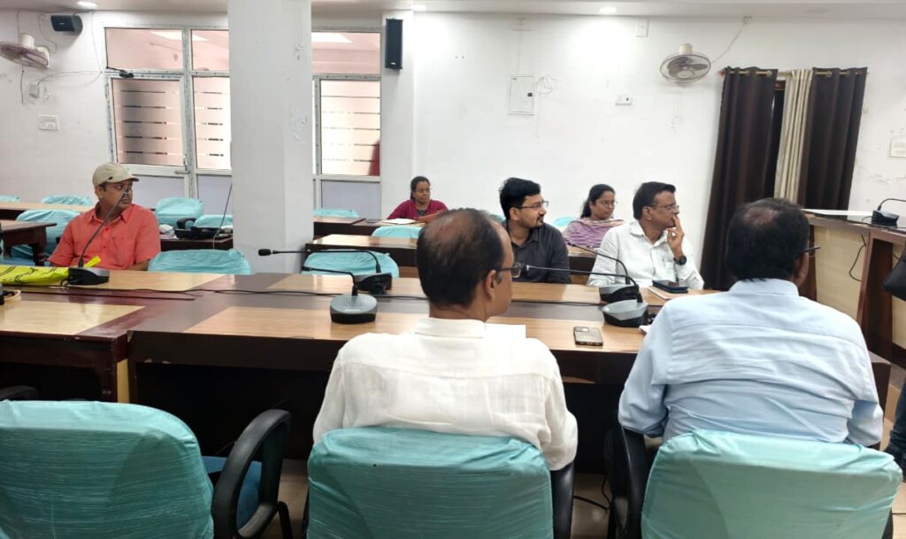 दरभंगा में जनहितकारी योजनाओं की तैयारियों की समीक्षा, हर पंचायत में होगा लाइव टेलीकास्ट दरभंगा में जनहितकारी योजनाओं की तैयारियों की समीक्षा, हर पंचायत में होगा लाइव टेलीकास्ट