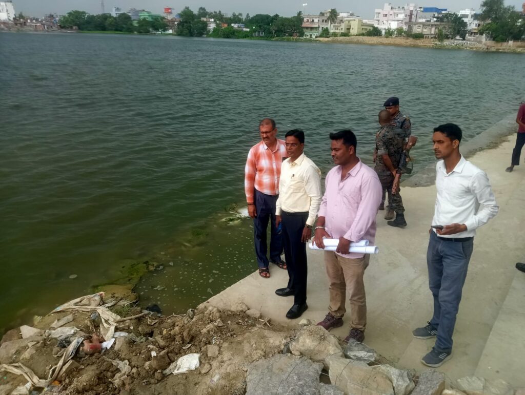 दरभंगा के 3 बड़े तालाबों का बदलेगा स्वरूप! DM ने किया निरीक्षण, दिए बड़े निर्देश