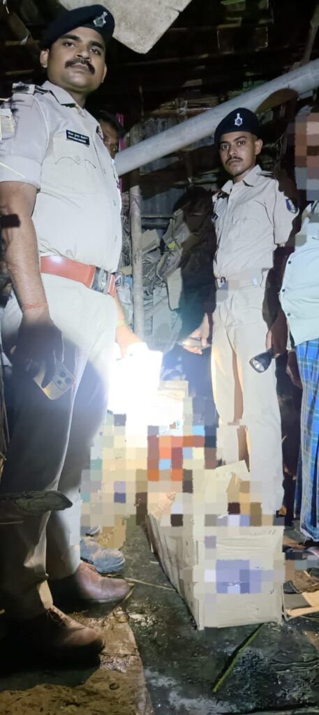 दरभंगा पुलिस की 24 घंटे की बड़ी कार्रवाई: 40 गिरफ्तार, 58.5 लीटर अंग्रेजी शराब बरामद, ₹5.53 लाख जुर्माना दरभंगा पुलिस की 24 घंटे की बड़ी कार्रवाई: 40 गिरफ्तार, 58.5 लीटर अंग्रेजी शराब बरामद, ₹5.53 लाख जुर्माना