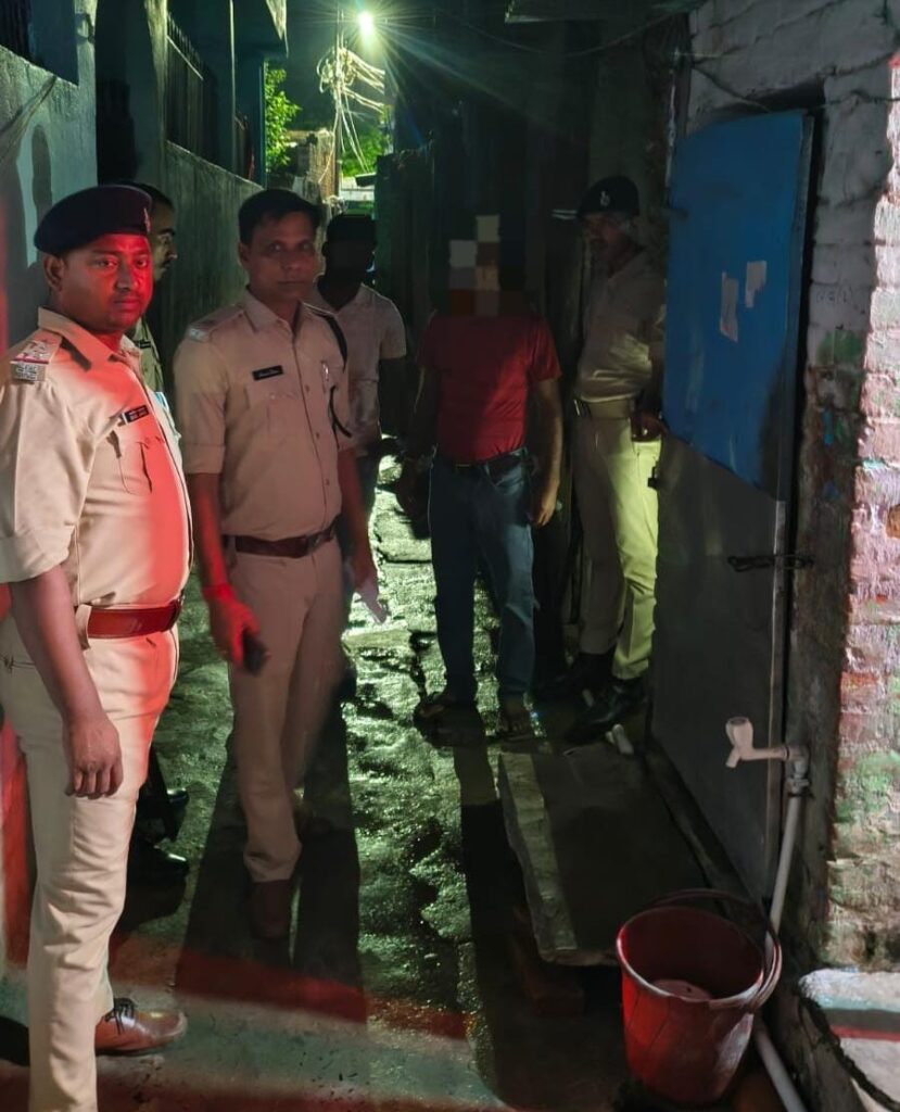 दरभंगा पुलिस की बड़ी कार्रवाई: 24 घंटे में 101 गिरफ्तार, नेपाली शराब और कफ सिरप बरामद दरभंगा पुलिस की बड़ी कार्रवाई: 24 घंटे में 101 गिरफ्तार, नेपाली शराब और कफ सिरप बरामद