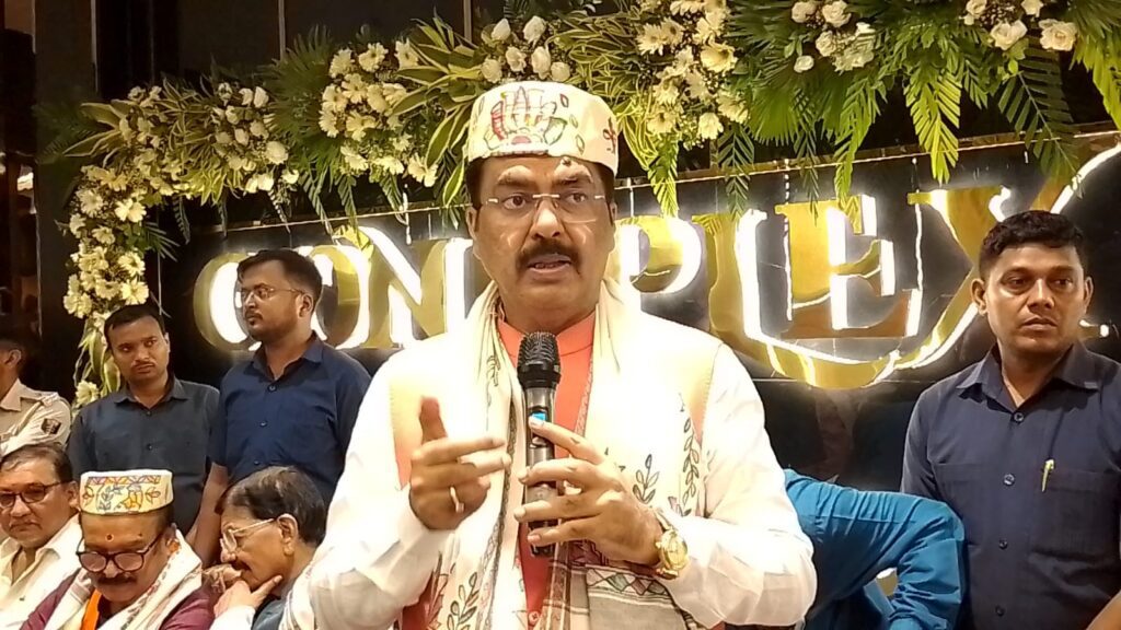 दरभंगा में Connplex Cinemas का भव्य उद्घाटन, संजय सरावगी ने कहा- बढ़ेंगे रोजगार के अवसर दरभंगा में Connplex Cinemas का भव्य उद्घाटन, संजय सरावगी ने कहा- बढ़ेंगे रोजगार के अवसर