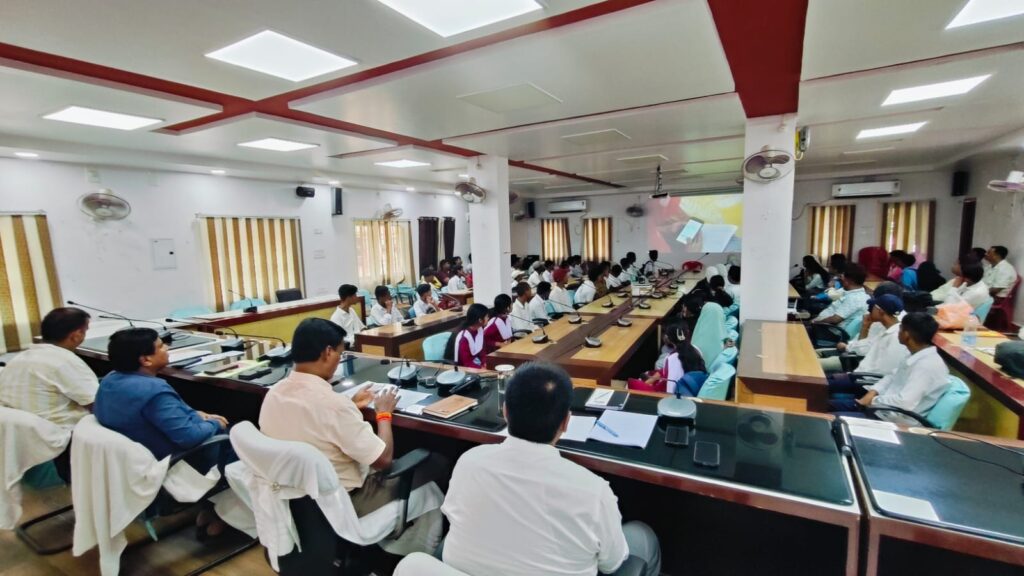 बिहार विद्या साथी का शुभारंभ, 700 स्कूलों को मिलेगा लाभ कक्षा 9-12 के छात्रों को 24x7 ऑनलाइन शिक्षा बिहार विद्या साथी का शुभारंभ, 700 स्कूलों को मिलेगा लाभ कक्षा 9-12 के छात्रों को 24×7 ऑनलाइन शिक्षा
