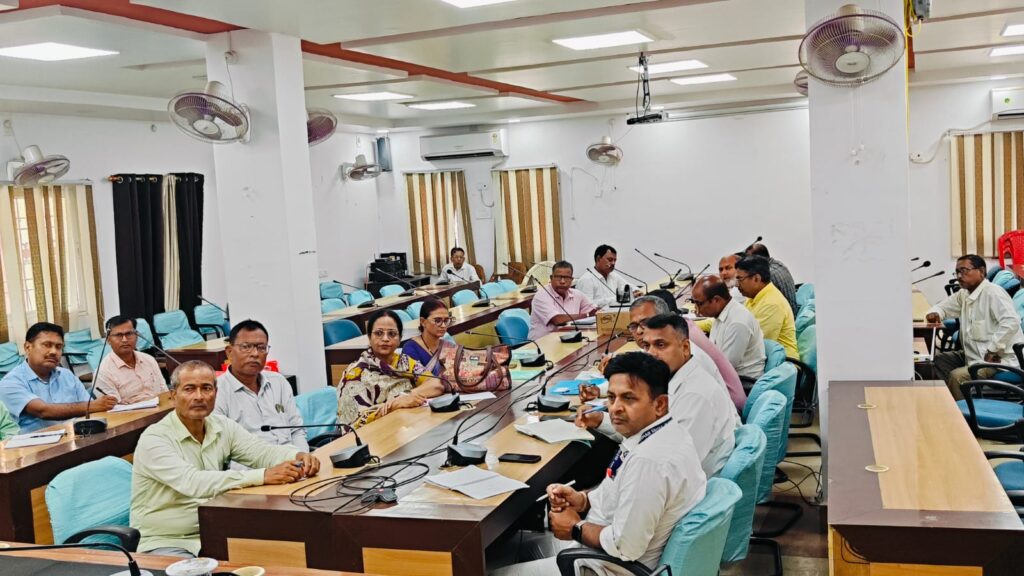 दरभंगा मॉडल स्कूलों पर डीएम सख्त, शिक्षा व्यवस्था में बड़े बदलाव के निर्देश दरभंगा मॉडल स्कूलों पर डीएम सख्त, शिक्षा व्यवस्था में बड़े बदलाव के निर्देश
