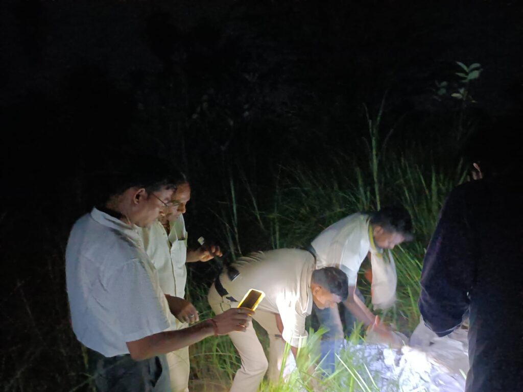 जाले में नकली शराब फैक्ट्री का भंडाफोड़, 1368 लीटर से अधिक शराब बरामद जाले में नकली शराब फैक्ट्री का भंडाफोड़, 1368 लीटर से अधिक शराब बरामद