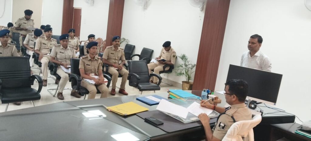 दरभंगा में CCTNS पर SSP सख्त, 9 थानों को चेतावनी FIR और गिरफ्तारी मेमो 24 घंटे में अपलोड करने का निर्देश
