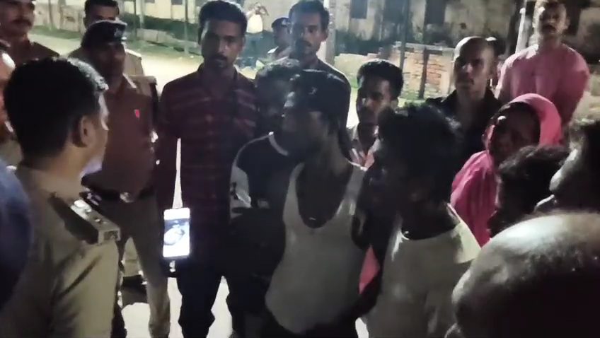 लहेरियासराय में युवक की मौत, 5 गिरफ्तार पड़ोसी विवाद में चाकू से हमले का आरोप लहेरियासराय में युवक की मौत, 5 गिरफ्तार पड़ोसी विवाद में चाकू से हमले का आरोप