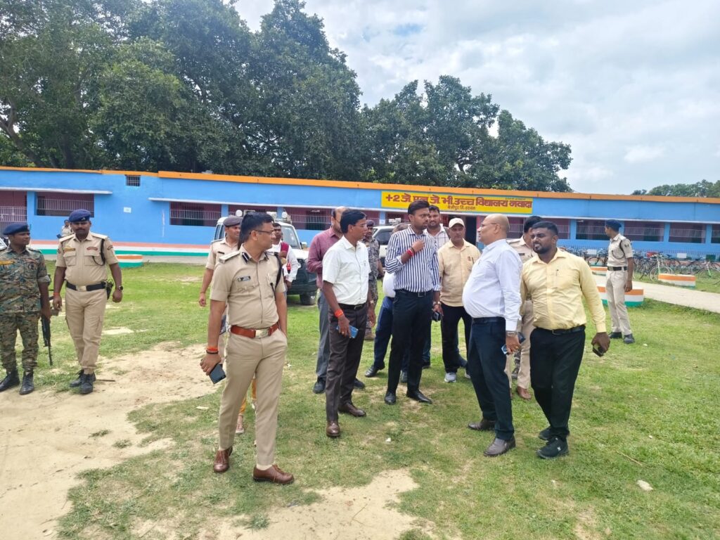 दरभंगा में केंद्रीय विद्यालय की तैयारी तेज! डीएम ने नवादा स्कूल का किया निरीक्षण Auto Draft