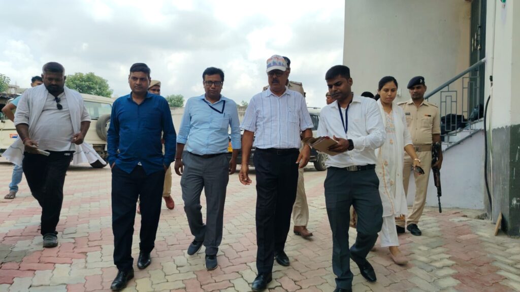 बहादुरपुर BDO पर EOU की छापेमारी 5 ठिकानों पर एक साथ कार्रवाई BDO पर ₹1.71 करोड़ की EOU कार्रवाई