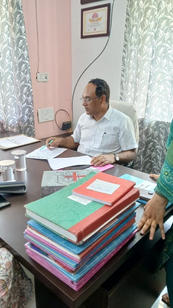 सखी वन स्टॉप सेंटर का औचक निरीक्षण महिलाओं की सुविधाओं का लिया जायजा सखी वन स्टॉप सेंटर का औचक निरीक्षण महिलाओं की सुविधाओं का लिया जायजा