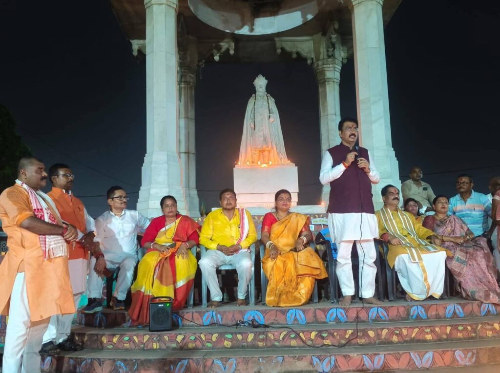 दरभंगा में ‘आशीर्वाद का दीया’ संजय सरावगी ने PM मोदी को दी शुभकामनाएं दरभंगा में ‘आशीर्वाद का दीया’ संजय सरावगी ने PM मोदी को दी शुभकामनाएं