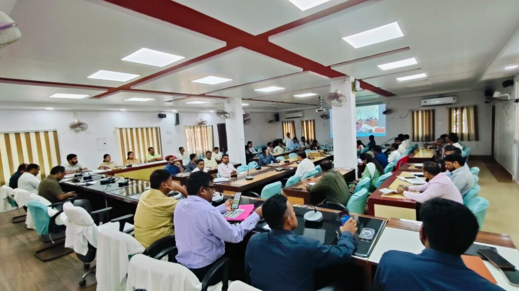 दरभंगा में डीडीसी की बड़ी समीक्षा बैठक 1,800 पर्चा वितरण लक्ष्य, लंबित मामलों पर सख्ती