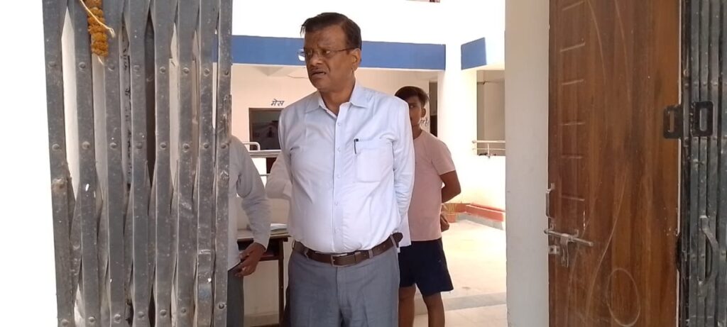 दरभंगा में छात्रों की समस्याओं का होगा त्वरित समाधान, लगा विद्यार्थी सहयोग शिविर दरभंगा में छात्रों की समस्याओं का होगा त्वरित समाधान, लगा विद्यार्थी सहयोग शिविर