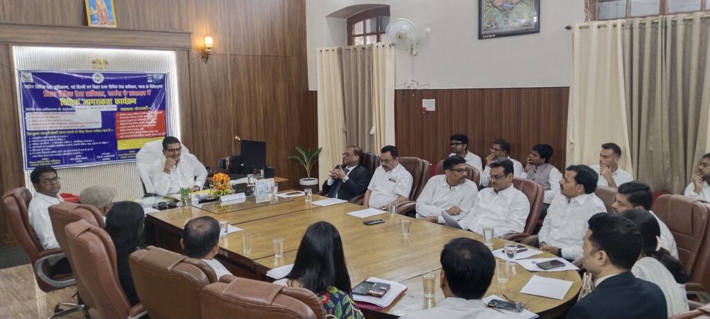 दरभंगा में गवाह सुरक्षा पर बड़ा जोर प्रधान जिला जज ने की अहम बैठक दरभंगा में गवाह सुरक्षा पर बड़ा जोर प्रधान जिला जज ने की अहम बैठक