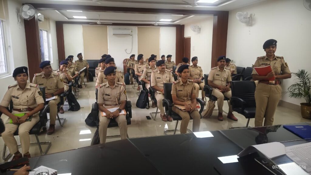 दरभंगा SSP की बड़ी समीक्षा बैठक वारंट-कुर्की पर सख्ती, 24 घंटे में FIR अपलोड दरभंगा SSP की बड़ी समीक्षा बैठक वारंट-कुर्की पर सख्ती, 24 घंटे में FIR अपलोड