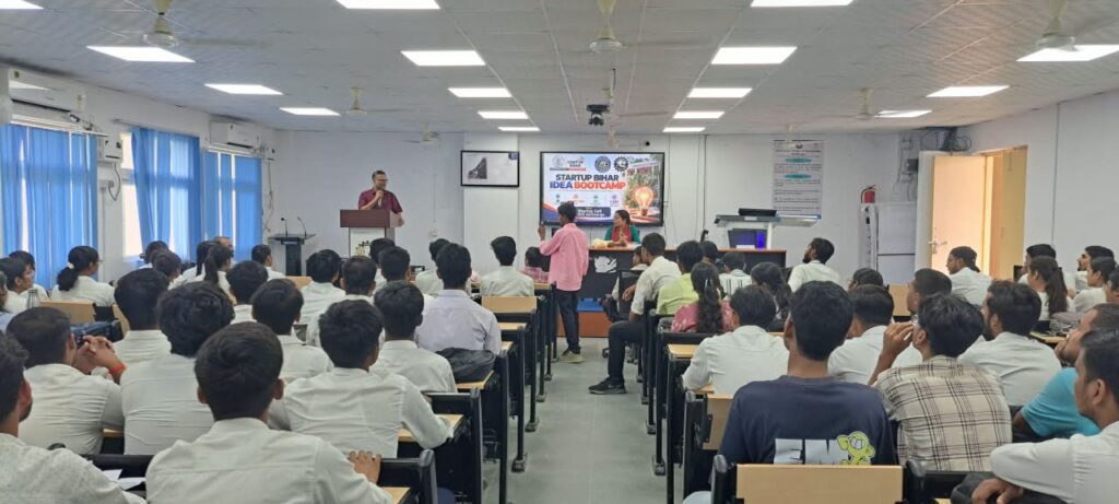 दरभंगा में Startup Bootcamp युवाओं ने पेश किए नए बिजनेस आइडिया दरभंगा में Startup Bootcamp युवाओं ने पेश किए नए बिजनेस आइडिया